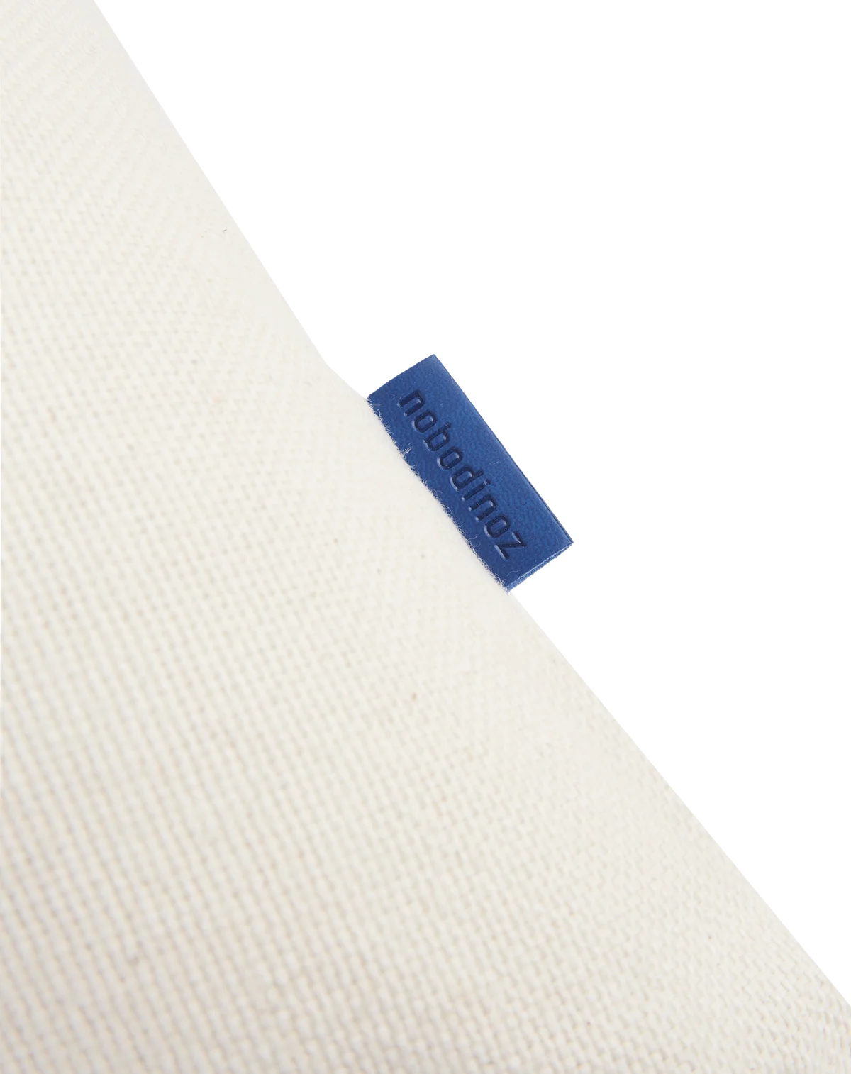 Nobodinoz 刺繡方形抱枕 藍色 細節與情境照