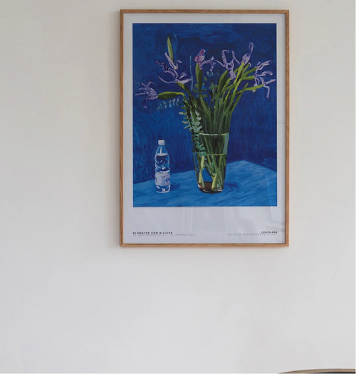 David Hockney《Iris with Evian Bottle》Louisiana 原裝海報 A1 細節與情境照